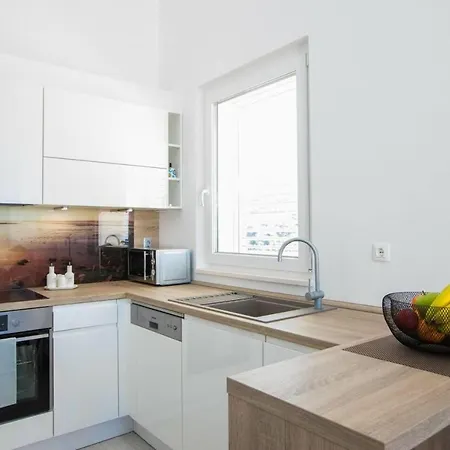 דירה Marlo In With Sea View
